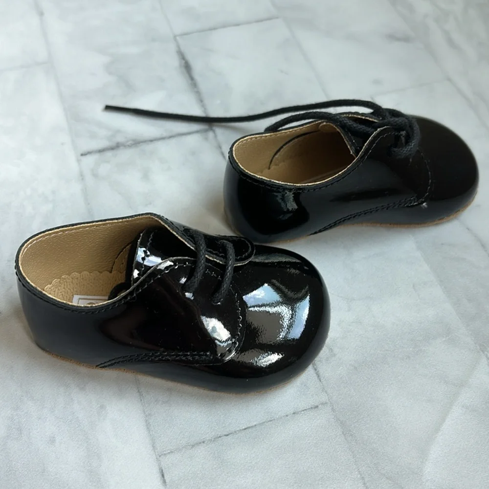 Early Days “Thomas” Black Patent Leather Pre-Walker Shoes